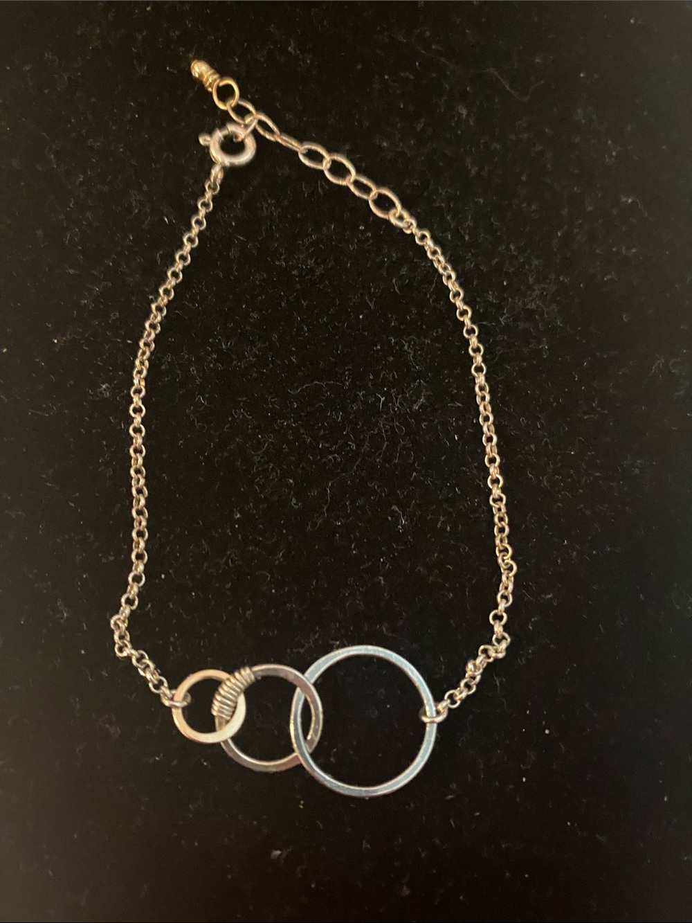 Mixed-Metal Interlocking Circle Bracelet — Silver & Gold Tones